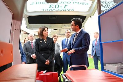 Երկու ռեանիմոբիլ Վանաձորին